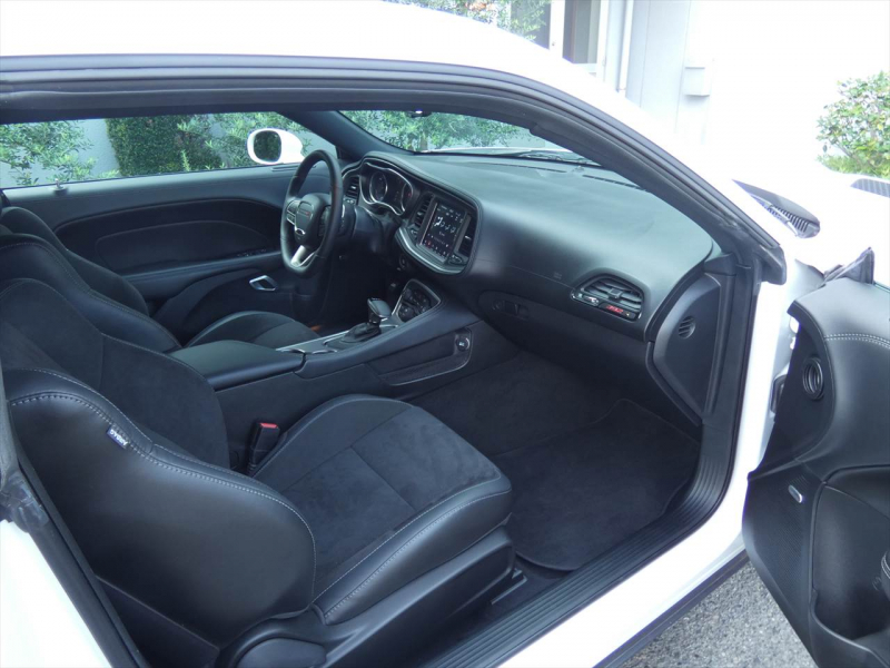 ダッジ チャレンジャー ｽｷｬｯﾄﾊﾟｯｸ ﾜｲﾄﾞﾎﾞﾃﾞｨ　2020年ﾓﾃﾞﾙ  ﾌﾟﾗｽﾊﾟｯｹｰｼﾞ&ｺﾝﾋﾞﾆｴﾝｽｸﾞﾙｰﾌﾟ 黒ｺﾝﾋﾞ革 ｼｰﾄﾋｰﾀｰ&ｸｰﾗｰ ｻﾝﾙｰﾌ  Bｶﾒﾗ　2年保証