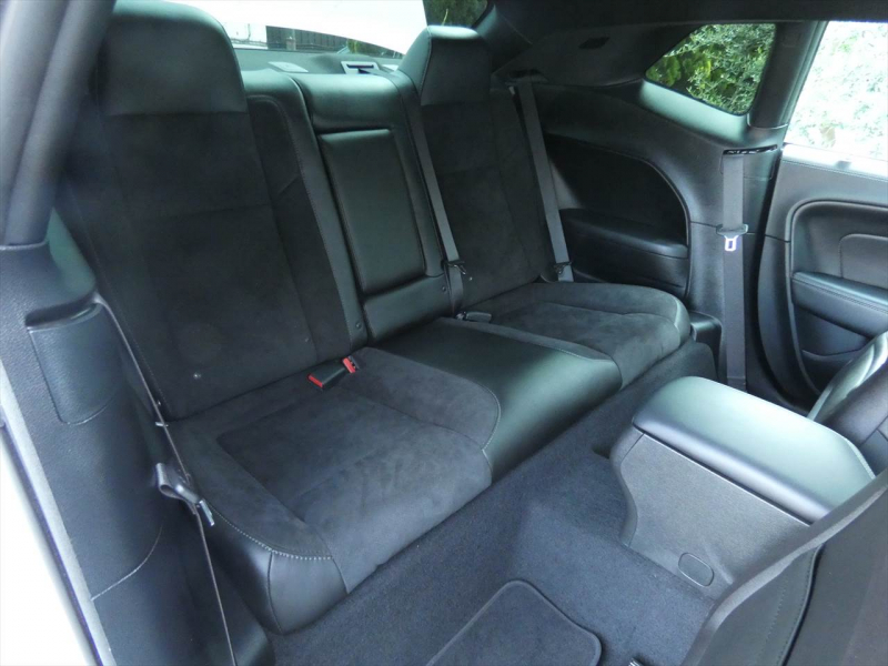 ダッジ チャレンジャー ｽｷｬｯﾄﾊﾟｯｸ ﾜｲﾄﾞﾎﾞﾃﾞｨ　2020年ﾓﾃﾞﾙ  ﾌﾟﾗｽﾊﾟｯｹｰｼﾞ&ｺﾝﾋﾞﾆｴﾝｽｸﾞﾙｰﾌﾟ 黒ｺﾝﾋﾞ革 ｼｰﾄﾋｰﾀｰ&ｸｰﾗｰ ｻﾝﾙｰﾌ  Bｶﾒﾗ　2年保証