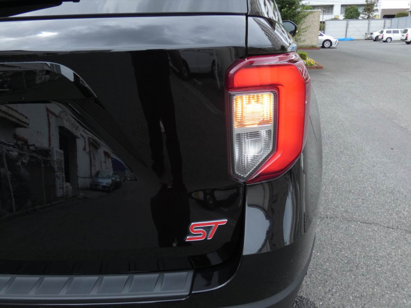 フォード エクスプローラー ST　2021年ﾓﾃﾞﾙ 新並 1ｵｰﾅｰ 黒革 ｻﾝﾙｰﾌ 401A ﾌﾟﾚﾐｱﾑﾃｸﾉﾛｼﾞｰPKG Aｶｰﾌﾟﾚｲ ｼｰﾄﾋｰﾀｰ&ﾍﾞﾝﾁﾚｰﾀｰ FSB360ｶﾒﾗ ETC　2年保証