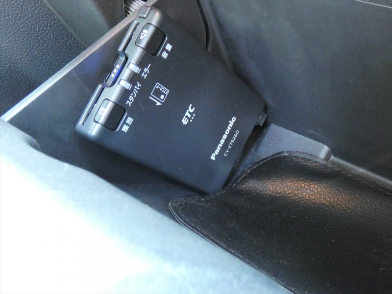 フォード マスタング ｴｺﾌﾞｰｽﾄ ﾌﾟﾚﾐｱﾑ　2018年ﾓﾃﾞﾙ 新並 黒革ｽﾎﾟｰﾂｼｰﾄ ｼｰﾄﾋｰﾀｰ＆ｸｰﾗｰ AppleCarPlay&AndoroidAuto SYNC3ﾀｯﾁﾃﾞｨｽﾌﾟﾚｲ ETC　2年保証