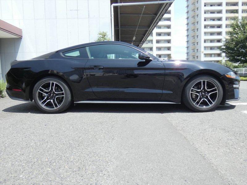 フォード マスタング ｴｺﾌﾞｰｽﾄ ﾌﾟﾚﾐｱﾑ　2018年ﾓﾃﾞﾙ 新並 黒革ｽﾎﾟｰﾂｼｰﾄ ｼｰﾄﾋｰﾀｰ＆ｸｰﾗｰ AppleCarPlay&AndoroidAuto SYNC3ﾀｯﾁﾃﾞｨｽﾌﾟﾚｲ ETC　2年保証