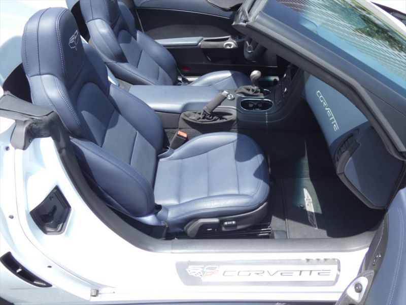 シボレー コルベット 427 ｺﾝﾊﾞｰﾁﾌﾞﾙ　2013年ﾓﾃﾞﾙ 6MT 60th ｱﾆﾊﾞｰｻﾘｰPKG 青革 ｼｰﾄﾋｰﾀｰ  電動ｿﾌﾄﾄｯﾌﾟ BOSE HUD　2年保証