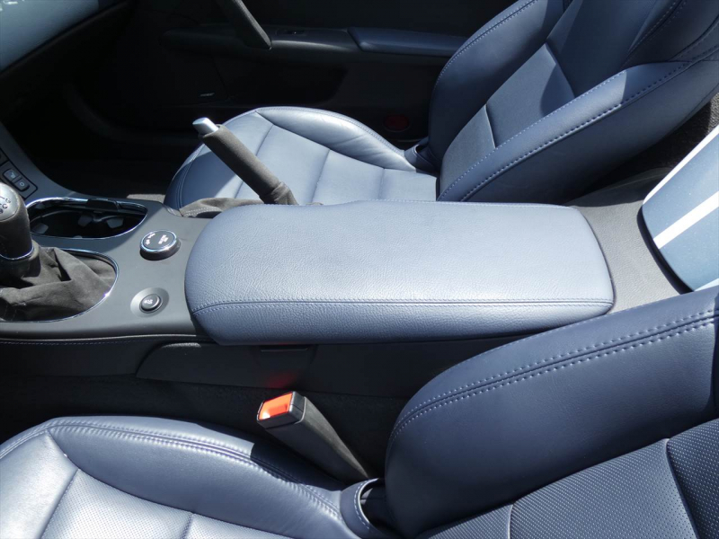 シボレー コルベット 427 ｺﾝﾊﾞｰﾁﾌﾞﾙ　2013年ﾓﾃﾞﾙ 6MT 60th ｱﾆﾊﾞｰｻﾘｰPKG 青革 ｼｰﾄﾋｰﾀｰ  電動ｿﾌﾄﾄｯﾌﾟ BOSE HUD　2年保証