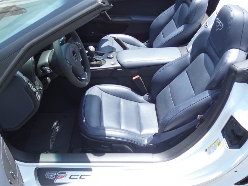 シボレー コルベット 427 ｺﾝﾊﾞｰﾁﾌﾞﾙ　2013年ﾓﾃﾞﾙ 6MT 60th ｱﾆﾊﾞｰｻﾘｰPKG 青革 ｼｰﾄﾋｰﾀｰ  電動ｿﾌﾄﾄｯﾌﾟ BOSE HUD　2年保証