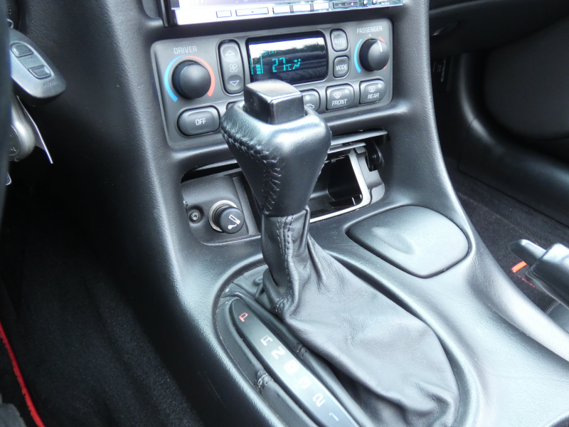 シボレー コルベット ｺﾝﾊﾞｰﾁﾌﾞﾙ　1999yﾓﾃﾞﾙ 正規D車 BASSANIﾏﾌﾗｰ Z06ﾌﾞﾚｰｷ ｺｰﾙﾄﾞ ｴｱｲﾝﾃｰｸ ﾛｰﾀﾞｳﾝ 19/20ｲﾝﾁAW　2年保証