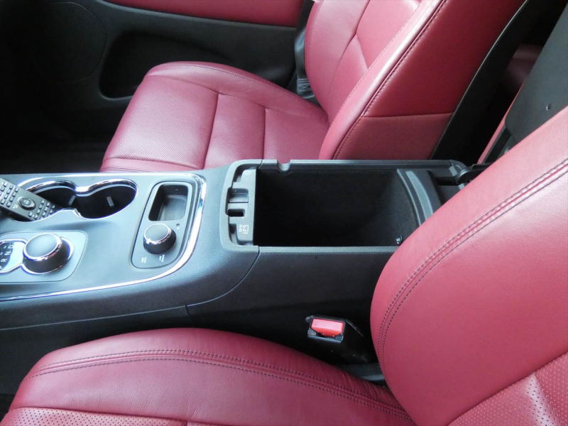 ダッジ デュランゴ RT　2017年ﾓﾃﾞﾙ  新並 赤革 ｼｰﾄﾋｰﾀｰ&ｸｰﾗｰ ﾌﾞﾗｯｸﾄｯﾌﾟPKG ﾃｸﾉﾛｼﾞｰｸﾞﾙｰﾌﾟ ｷﾞﾌﾞｿﾝﾏﾌﾗｰ 純正20ｲﾝﾁAW  Bｶﾒﾗ 2年保証