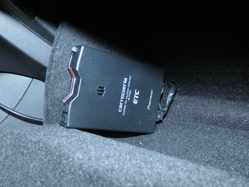 ダッジ デュランゴ RT　2017年ﾓﾃﾞﾙ  新並 赤革 ｼｰﾄﾋｰﾀｰ&ｸｰﾗｰ ﾌﾞﾗｯｸﾄｯﾌﾟPKG ﾃｸﾉﾛｼﾞｰｸﾞﾙｰﾌﾟ ｷﾞﾌﾞｿﾝﾏﾌﾗｰ 純正20ｲﾝﾁAW  Bｶﾒﾗ 2年保証