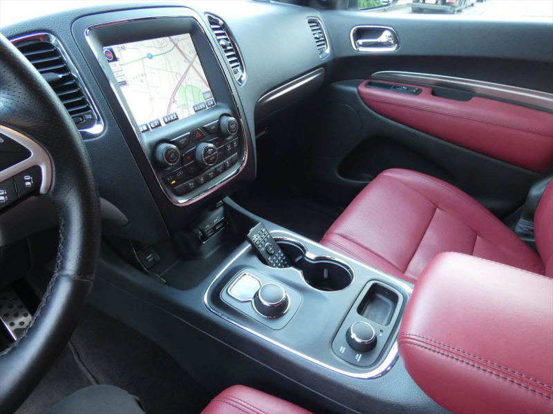 ダッジ デュランゴ RT　2017年ﾓﾃﾞﾙ  新並 赤革 ｼｰﾄﾋｰﾀｰ&ｸｰﾗｰ ﾌﾞﾗｯｸﾄｯﾌﾟPKG ﾃｸﾉﾛｼﾞｰｸﾞﾙｰﾌﾟ ｷﾞﾌﾞｿﾝﾏﾌﾗｰ 純正20ｲﾝﾁAW  Bｶﾒﾗ 2年保証