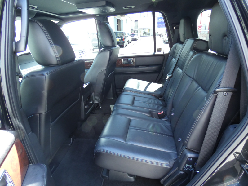 リンカーン ナビゲーター ﾍﾞｰｽｸﾞﾚｰﾄﾞ　正規D車 2015年ﾓﾃﾞﾙ 黒革 ｶﾞﾗｽｽﾗｲﾃﾞｨﾝｸﾞﾙｰﾌ ｼｰﾄﾋｰﾀｰ 3列ｼｰﾄ ﾅﾋﾞTV FSBｶﾒﾗ　2年保証