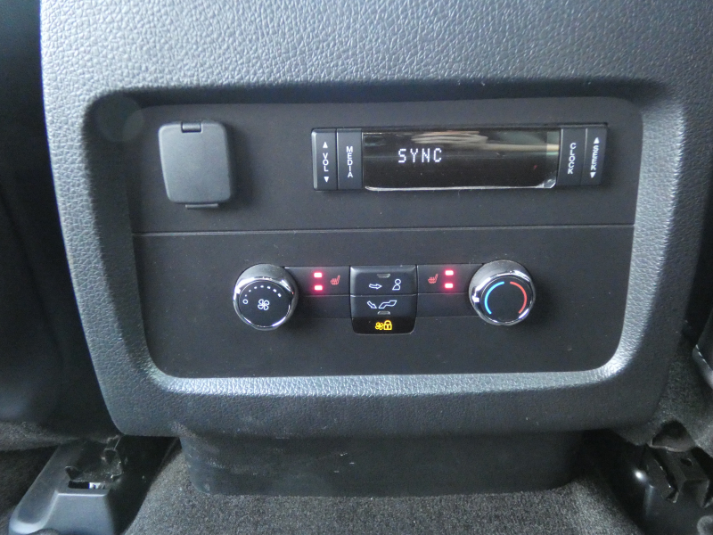 リンカーン ナビゲーター ﾍﾞｰｽｸﾞﾚｰﾄﾞ　正規D車 2015年ﾓﾃﾞﾙ 黒革 ｶﾞﾗｽｽﾗｲﾃﾞｨﾝｸﾞﾙｰﾌ ｼｰﾄﾋｰﾀｰ 3列ｼｰﾄ ﾅﾋﾞTV FSBｶﾒﾗ　2年保証