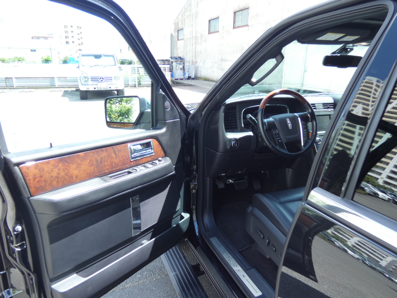 リンカーン ナビゲーター ﾍﾞｰｽｸﾞﾚｰﾄﾞ　正規D車 2015年ﾓﾃﾞﾙ 黒革 ｶﾞﾗｽｽﾗｲﾃﾞｨﾝｸﾞﾙｰﾌ ｼｰﾄﾋｰﾀｰ 3列ｼｰﾄ ﾅﾋﾞTV FSBｶﾒﾗ　2年保証