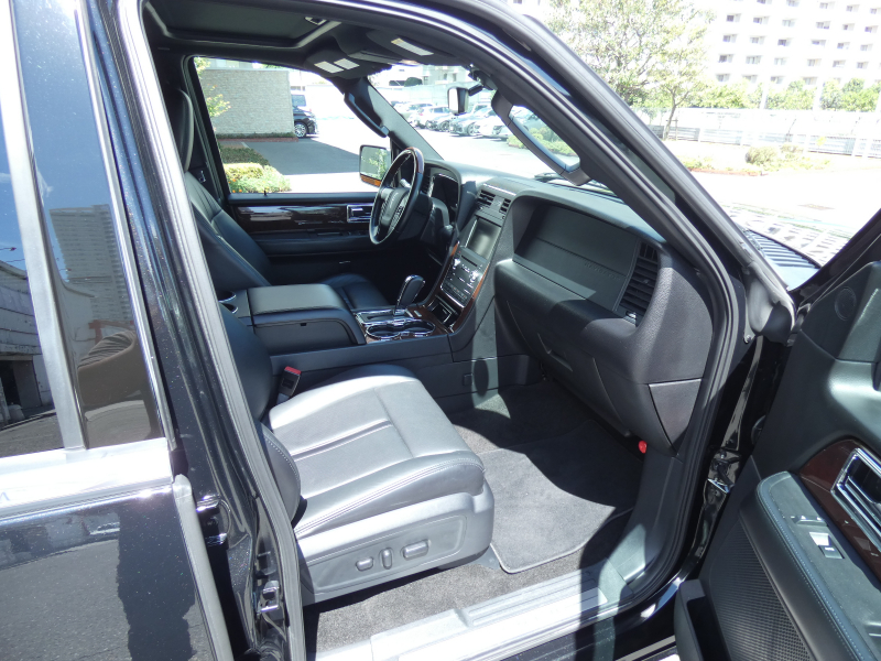 リンカーン ナビゲーター ﾍﾞｰｽｸﾞﾚｰﾄﾞ　正規D車 2015年ﾓﾃﾞﾙ 黒革 ｶﾞﾗｽｽﾗｲﾃﾞｨﾝｸﾞﾙｰﾌ ｼｰﾄﾋｰﾀｰ 3列ｼｰﾄ ﾅﾋﾞTV FSBｶﾒﾗ　2年保証