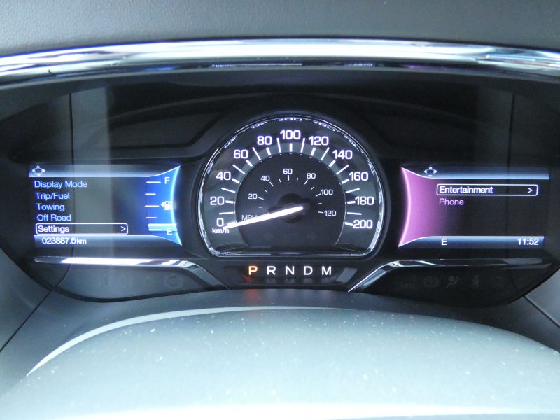 リンカーン ナビゲーター ﾍﾞｰｽｸﾞﾚｰﾄﾞ　正規D車 2015年ﾓﾃﾞﾙ 黒革 ｶﾞﾗｽｽﾗｲﾃﾞｨﾝｸﾞﾙｰﾌ ｼｰﾄﾋｰﾀｰ 3列ｼｰﾄ ﾅﾋﾞTV FSBｶﾒﾗ　2年保証