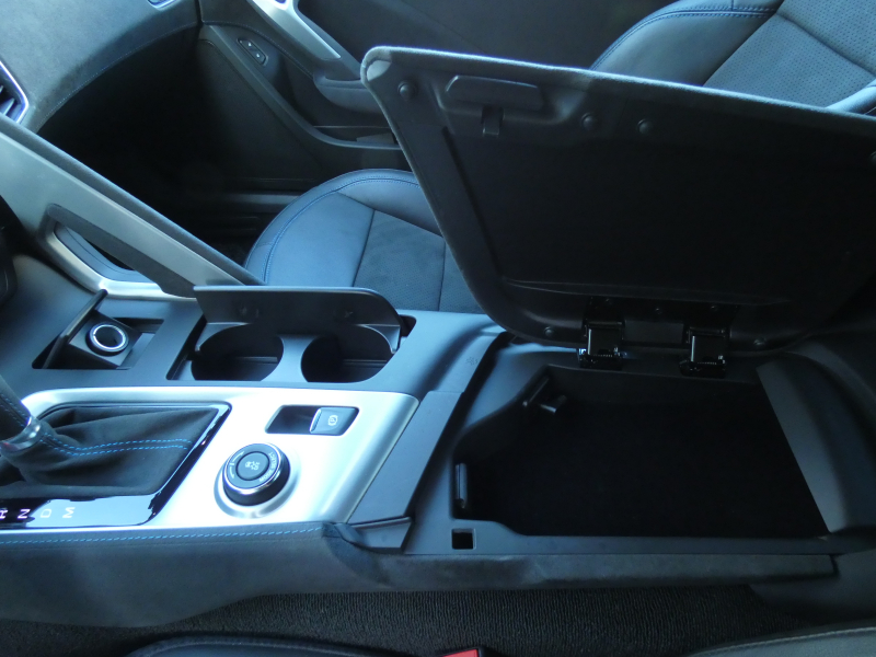 シボレー コルベット グランスポーツ カーボン65 限定車 正規D車 2018年モデル 黒ハーフレザー HUD シートヒーター ナビTV Applecarplay Bカメラ 2年保証