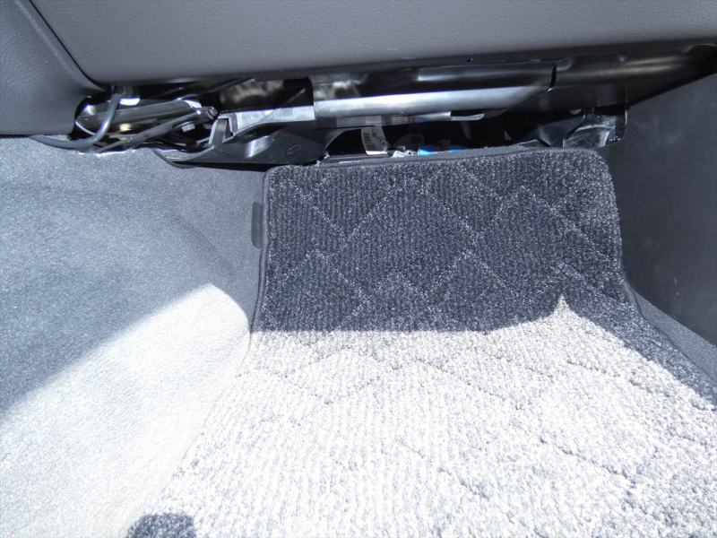 シボレー コルベット ｸﾞﾗﾝｽﾎﾟｰﾂ　正規D車 2013年ﾓﾃﾞﾙ 黒革 ｼｰﾄﾋｰﾀｰ ﾅﾋﾞTV BOSE HUD Bｶﾒﾗ　2年保証