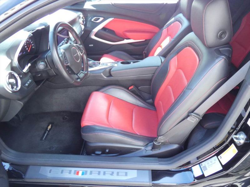 シボレー カマロ SS　正規D車 2019yﾓﾃﾞﾙ 黒赤革ｼｰﾄ ｼｰﾄﾋｰﾀｰ&ｸｰﾗｰ 純正20ｲﾝﾁAW ﾌﾞﾚﾝﾎﾞ Bｶﾒﾗ ｸﾙｺﾝ　2年保証