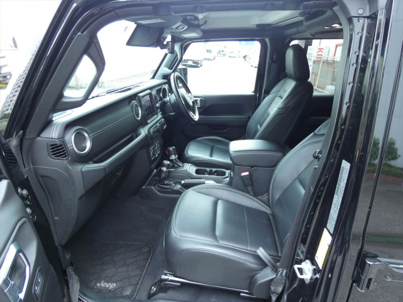 ジープ ラングラー ｱﾝﾘﾐﾃｯﾄﾞ ｻﾊﾗ　正規D車 2019yﾓﾃﾞﾙ 黒革 ｼｰﾄﾋｰﾀｰ 純正ﾅﾋﾞTV LEDﾍｯﾄﾞﾗｲﾄ 純正18ｲﾝﾁAW ﾌﾛﾝﾄ&ｻｲﾄﾞ&ﾊﾞｯｸｶﾒﾗ　2年保証