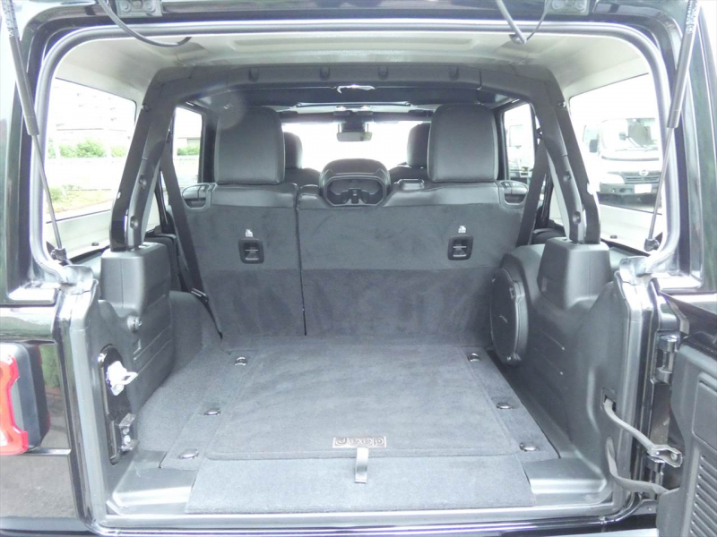 ジープ ラングラー ｱﾝﾘﾐﾃｯﾄﾞ ｻﾊﾗ　正規D車 2019yﾓﾃﾞﾙ 黒革 ｼｰﾄﾋｰﾀｰ 純正ﾅﾋﾞTV LEDﾍｯﾄﾞﾗｲﾄ 純正18ｲﾝﾁAW ﾌﾛﾝﾄ&ｻｲﾄﾞ&ﾊﾞｯｸｶﾒﾗ　2年保証