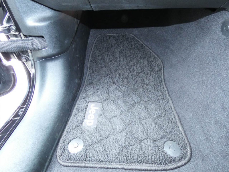 ジープ ラングラー ｱﾝﾘﾐﾃｯﾄﾞ ｻﾊﾗ　正規D車 2019yﾓﾃﾞﾙ 黒革 ｼｰﾄﾋｰﾀｰ 純正ﾅﾋﾞTV LEDﾍｯﾄﾞﾗｲﾄ 純正18ｲﾝﾁAW ﾌﾛﾝﾄ&ｻｲﾄﾞ&ﾊﾞｯｸｶﾒﾗ　2年保証