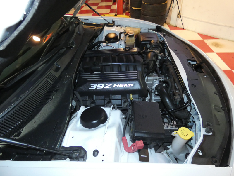 ダッジ チャージャー SRT392　2015yﾓﾃﾞﾙ 黒革 ﾗｸﾞｰﾅﾚｻﾞｰ ｼｰﾄﾋｰﾀｰ&ｸｰﾗｰ ｻﾝﾙｰﾌ ﾊｰﾏﾝｶｰﾄﾞﾝ  8.4ｲﾝﾁﾓﾆﾀｰ ﾌﾞﾗｲﾝﾄﾞｽﾎﾟｯﾄ ETC Bｶﾒﾗ　2年保証