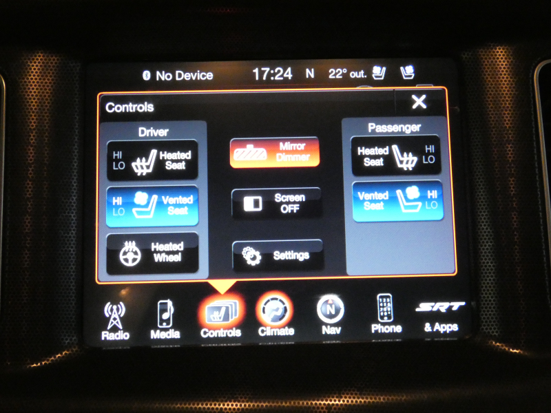 ダッジ チャージャー SRT392　2015yﾓﾃﾞﾙ 黒革 ﾗｸﾞｰﾅﾚｻﾞｰ ｼｰﾄﾋｰﾀｰ&ｸｰﾗｰ ｻﾝﾙｰﾌ ﾊｰﾏﾝｶｰﾄﾞﾝ  8.4ｲﾝﾁﾓﾆﾀｰ ﾌﾞﾗｲﾝﾄﾞｽﾎﾟｯﾄ ETC Bｶﾒﾗ　2年保証