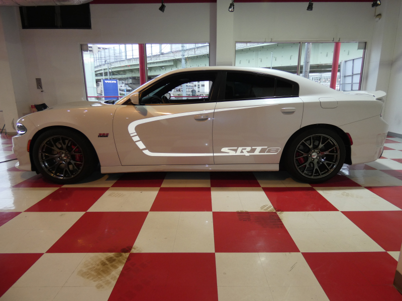 ダッジ チャージャー SRT392　2015yﾓﾃﾞﾙ 黒革 ﾗｸﾞｰﾅﾚｻﾞｰ ｼｰﾄﾋｰﾀｰ&ｸｰﾗｰ ｻﾝﾙｰﾌ ﾊｰﾏﾝｶｰﾄﾞﾝ  8.4ｲﾝﾁﾓﾆﾀｰ ﾌﾞﾗｲﾝﾄﾞｽﾎﾟｯﾄ ETC Bｶﾒﾗ　2年保証