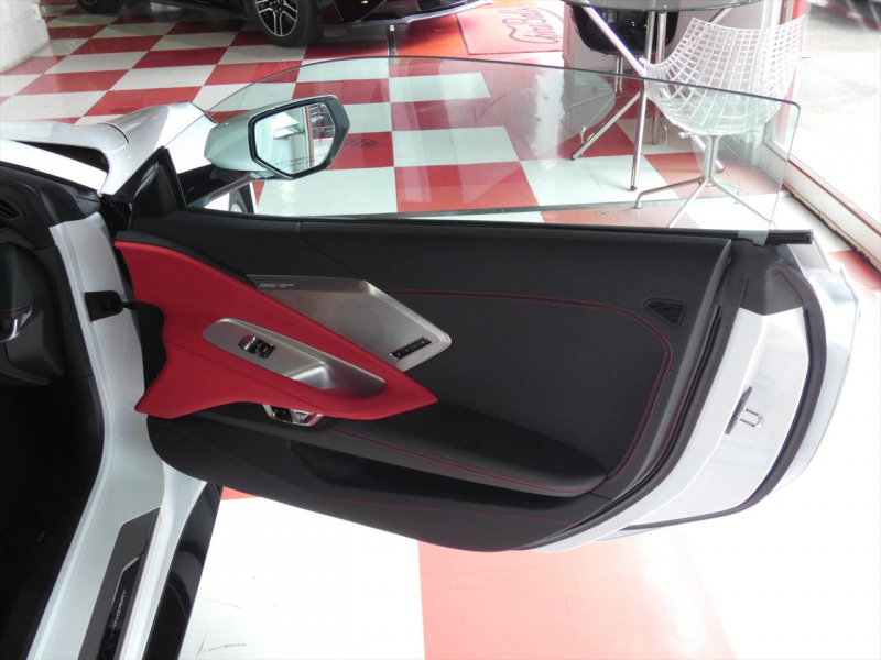 シボレー コルベット 2LT ｺﾝﾊﾞｰﾁﾌﾞﾙ　新並 2021yﾓﾃﾞﾙ 左ﾊﾝﾄﾞﾙ 電動ﾊｰﾄﾞﾄｯﾌﾟ 赤革ｼｰﾄ ｼｰﾄﾋ-ﾀｰ&ﾍﾞﾝﾁﾚｰﾀｰ Aｶｰﾌﾟﾚｲ ﾌﾛﾝﾄ&ﾊﾞｯｸｶﾒﾗ　2年保証