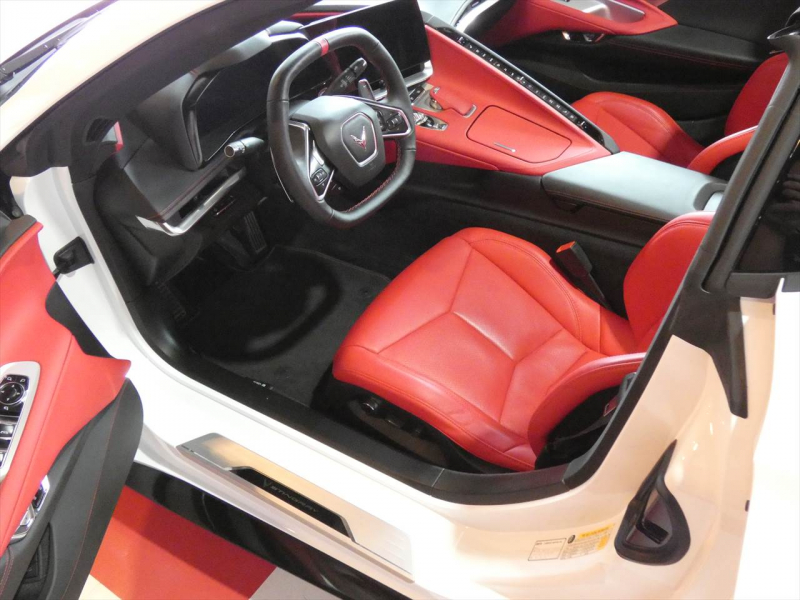 シボレー コルベット 2LT ｺﾝﾊﾞｰﾁﾌﾞﾙ　新並 2021yﾓﾃﾞﾙ 左ﾊﾝﾄﾞﾙ 電動ﾊｰﾄﾞﾄｯﾌﾟ 赤革ｼｰﾄ ｼｰﾄﾋ-ﾀｰ&ﾍﾞﾝﾁﾚｰﾀｰ Aｶｰﾌﾟﾚｲ ﾌﾛﾝﾄ&ﾊﾞｯｸｶﾒﾗ　2年保証