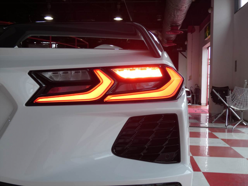 シボレー コルベット 2LT ｺﾝﾊﾞｰﾁﾌﾞﾙ　新並 2021yﾓﾃﾞﾙ 左ﾊﾝﾄﾞﾙ 電動ﾊｰﾄﾞﾄｯﾌﾟ 赤革ｼｰﾄ ｼｰﾄﾋ-ﾀｰ&ﾍﾞﾝﾁﾚｰﾀｰ Aｶｰﾌﾟﾚｲ ﾌﾛﾝﾄ&ﾊﾞｯｸｶﾒﾗ　2年保証