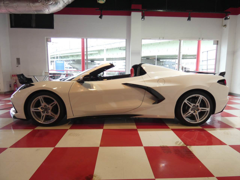 シボレー コルベット 2LT ｺﾝﾊﾞｰﾁﾌﾞﾙ　新並 2021yﾓﾃﾞﾙ 左ﾊﾝﾄﾞﾙ 電動ﾊｰﾄﾞﾄｯﾌﾟ 赤革ｼｰﾄ ｼｰﾄﾋ-ﾀｰ&ﾍﾞﾝﾁﾚｰﾀｰ Aｶｰﾌﾟﾚｲ ﾌﾛﾝﾄ&ﾊﾞｯｸｶﾒﾗ　2年保証