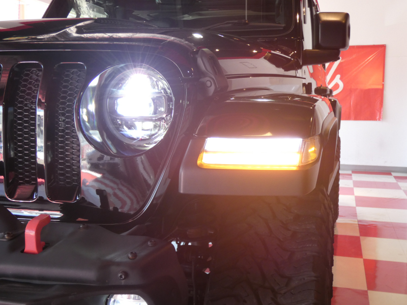 ジープ ラングラー ｱﾝﾘﾐﾃｯﾄﾞ ｻﾊﾗ　正規D車 2020yﾓﾃﾞﾙ 黒革 ｼｰﾄﾋｰﾀｰ 純正ﾅﾋﾞTV 社外ｵｰﾄｽﾃｯﾌﾟ 社外F&Rﾊﾞﾝﾊﾟｰ LEDﾍｯﾄﾞﾗｲﾄ　2年保証