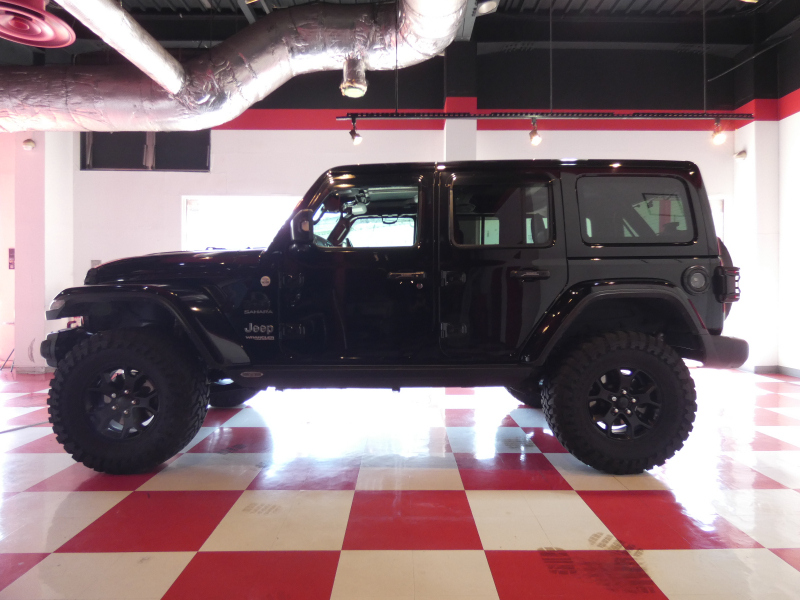 ジープ ラングラー ｱﾝﾘﾐﾃｯﾄﾞ ｻﾊﾗ　正規D車 2020yﾓﾃﾞﾙ 黒革 ｼｰﾄﾋｰﾀｰ 純正ﾅﾋﾞTV 社外ｵｰﾄｽﾃｯﾌﾟ 社外F&Rﾊﾞﾝﾊﾟｰ LEDﾍｯﾄﾞﾗｲﾄ　2年保証