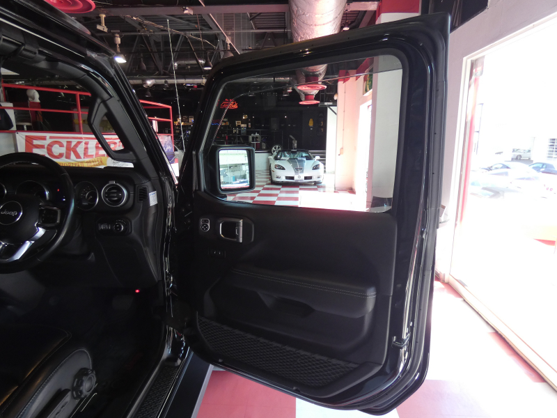 ジープ ラングラー ｱﾝﾘﾐﾃｯﾄﾞ ｻﾊﾗ　正規D車 2020yﾓﾃﾞﾙ 黒革 ｼｰﾄﾋｰﾀｰ 純正ﾅﾋﾞTV 社外ｵｰﾄｽﾃｯﾌﾟ 社外F&Rﾊﾞﾝﾊﾟｰ LEDﾍｯﾄﾞﾗｲﾄ　2年保証