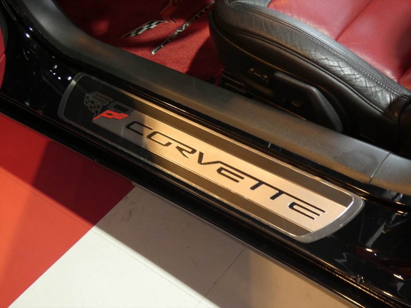 シボレー コルベット 427 ｺﾝﾊﾞｰﾁﾌﾞﾙ　2013年ﾓﾃﾞﾙ 6MT 赤革 ｼｰﾄﾋｰﾀｰ 電動ｿﾌﾄﾄｯﾌﾟ ｳｨﾝﾄﾞｳﾃﾞｨﾌﾚｸﾀｰ BOSE HUD　2年保証