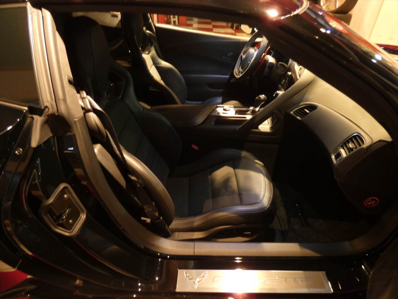 シボレー コルベット Z06　正規D車 2019年最終ﾓﾃﾞﾙ 黒革 ｼｰﾄﾋｰﾀｰ ﾅﾋﾞTV Applecarplay F&Bｶﾒﾗ　2年保証