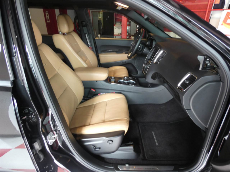 ダッジ デュランゴ ｼﾀﾃﾞﾙ　新車並行 2016yﾓﾃﾞﾙ 黒革 ｼｰﾄﾋｰﾀｰ ｻﾝﾙｰﾌ ACC 純正20ｲﾝﾁAW F･S･Bｶﾒﾗ ETC　2年保証