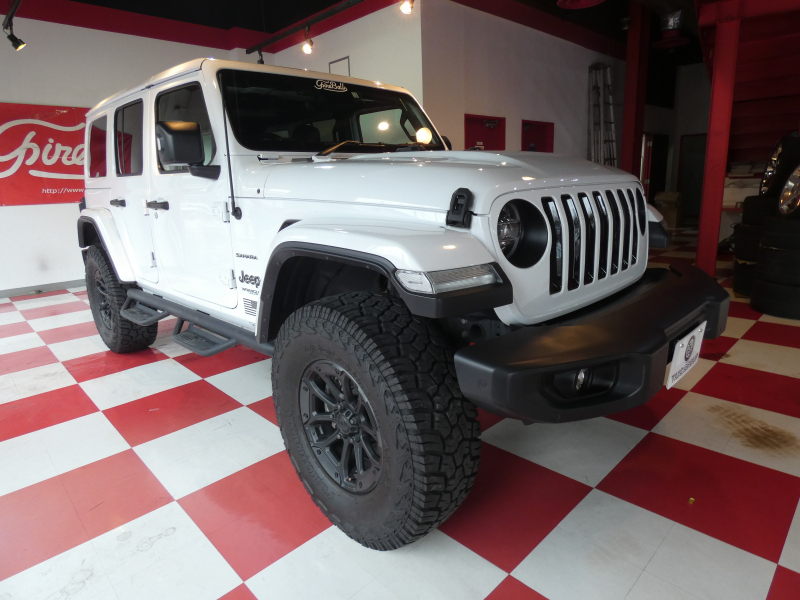 ジープ ラングラー ｱﾝﾘﾐﾃｯﾄﾞ ｻﾊﾗ　正規D車 2020yﾓﾃﾞﾙ 黒革 ｼｰﾄﾋｰﾀｰ 純正ﾅﾋﾞTV 社外ｻｲﾄﾞｽﾃｯﾌﾟ 社外17ｲﾝﾁAW LEDﾍｯﾄﾞﾗｲﾄ　2年保証