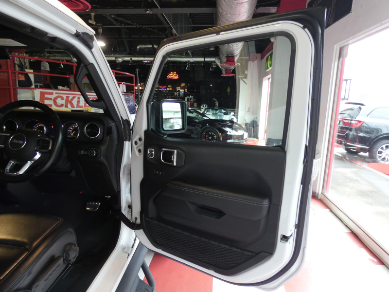 ジープ ラングラー ｱﾝﾘﾐﾃｯﾄﾞ ｻﾊﾗ　正規D車 2020yﾓﾃﾞﾙ 黒革 ｼｰﾄﾋｰﾀｰ 純正ﾅﾋﾞTV 社外ｻｲﾄﾞｽﾃｯﾌﾟ 社外17ｲﾝﾁAW LEDﾍｯﾄﾞﾗｲﾄ　2年保証