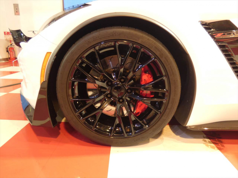 シボレー コルベット Z06 ｺﾝﾊﾞｰﾁﾌﾞﾙ　正規D車 2016年ﾓﾃﾞﾙ 黒革 ｼｰﾄﾋｰﾀｰ TV BOSE Applecarplay F&Bｶﾒﾗ　2年保証