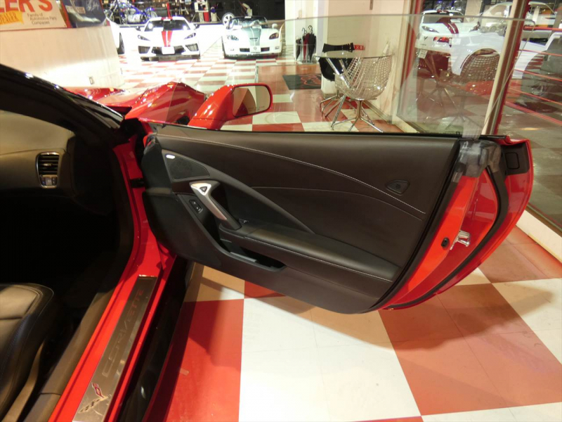 シボレー コルベット Z06  2017yﾓﾃﾞﾙ 新並 1ｵｰﾅｰ 黒革 Sﾁｬｰｼﾞｬｰ ｶﾗｰHUD BOSE AppleCarPlay ﾌﾙｾｸﾞTV GPSﾚｰﾀﾞｰ F&Bｶﾒﾗ　2年保証