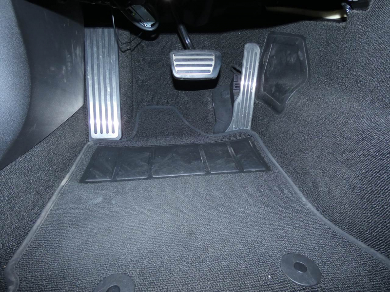 シボレー コルベット Z06  2017yﾓﾃﾞﾙ 新並 1ｵｰﾅｰ 黒革 Sﾁｬｰｼﾞｬｰ ｶﾗｰHUD BOSE AppleCarPlay ﾌﾙｾｸﾞTV GPSﾚｰﾀﾞｰ F&Bｶﾒﾗ　2年保証