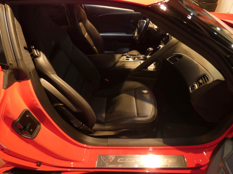 シボレー コルベット Z06  2017yﾓﾃﾞﾙ 新並 1ｵｰﾅｰ 黒革 Sﾁｬｰｼﾞｬｰ ｶﾗｰHUD BOSE AppleCarPlay ﾌﾙｾｸﾞTV GPSﾚｰﾀﾞｰ F&Bｶﾒﾗ　2年保証