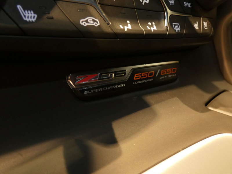 シボレー コルベット Z06  2017yﾓﾃﾞﾙ 新並 1ｵｰﾅｰ 黒革 Sﾁｬｰｼﾞｬｰ ｶﾗｰHUD BOSE AppleCarPlay ﾌﾙｾｸﾞTV GPSﾚｰﾀﾞｰ F&Bｶﾒﾗ　2年保証