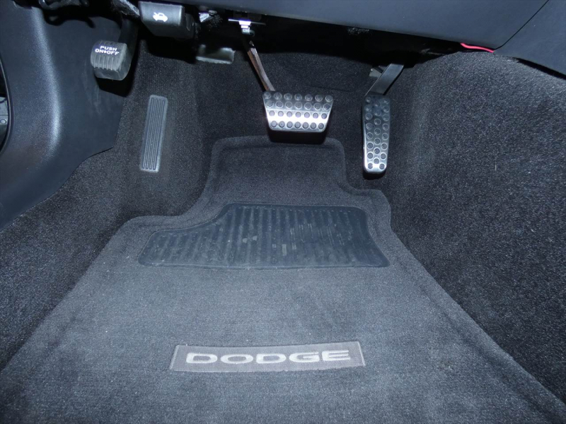 ダッジ チャレンジャー SRT8 392　2013yﾓﾃﾞﾙ 新並 黒ｺﾝﾋﾞ革 ｻﾝﾙｰﾌ ｼｰﾄﾋｰﾀｰ ﾚｰｼﾝｸﾞｽﾄﾗｲﾌﾟ ﾅﾋﾞTV CORSAﾏﾌﾗｰ HRE20ｲﾝﾁAW Bｶﾒﾗ　2年保証