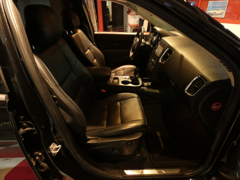 ダッジ デュランゴ ｼﾀﾃﾞﾙ　2013yﾓﾃﾞﾙ 新並 黒革 ｼｰﾄﾋｰﾀｰ ｻﾝﾙｰﾌ ACC 純正20ｲﾝﾁAW F･S･Bｶﾒﾗ ETC　2年保証