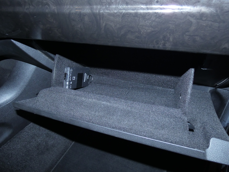 ダッジ デュランゴ ｼﾀﾃﾞﾙ　2013yﾓﾃﾞﾙ 新並 黒革 ｼｰﾄﾋｰﾀｰ ｻﾝﾙｰﾌ ACC 純正20ｲﾝﾁAW F･S･Bｶﾒﾗ ETC　2年保証