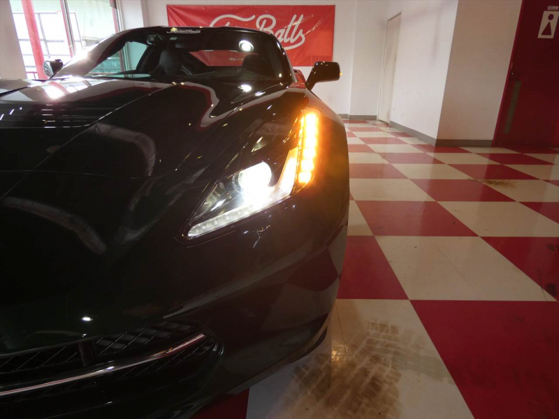 シボレー コルベット Z51　正規D車 2014年ﾓﾃﾞﾙ ﾌﾟﾚｵｰﾀﾞｰ車 茶革 ｼｰﾄﾋｰﾀｰ HUD ﾅﾋﾞTV 専用19/20AW ｷｾﾉﾝ Bｶﾒﾗ　2年保証