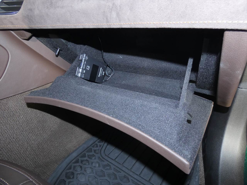 シボレー コルベット Z51　正規D車 2014年ﾓﾃﾞﾙ ﾌﾟﾚｵｰﾀﾞｰ車 茶革 ｼｰﾄﾋｰﾀｰ HUD ﾅﾋﾞTV 専用19/20AW ｷｾﾉﾝ Bｶﾒﾗ　2年保証