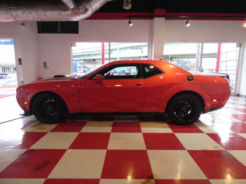 ダッジ チャレンジャー ｽｷｬｯﾄﾊﾟｯｸ ﾜｲﾄﾞﾎﾞﾃﾞｨ　2021年ﾓﾃﾞﾙ ｼｪｲｶｰPKG ﾌﾟﾗｽﾊﾟｯｹｰｼﾞ&ｺﾝﾋﾞﾆｴﾝｽｸﾞﾙｰﾌﾟ 黒ｺﾝﾋﾞ革 ｼｰﾄﾋｰﾀｰ&ｸｰﾗｰ  Bｶﾒﾗ　2年保証