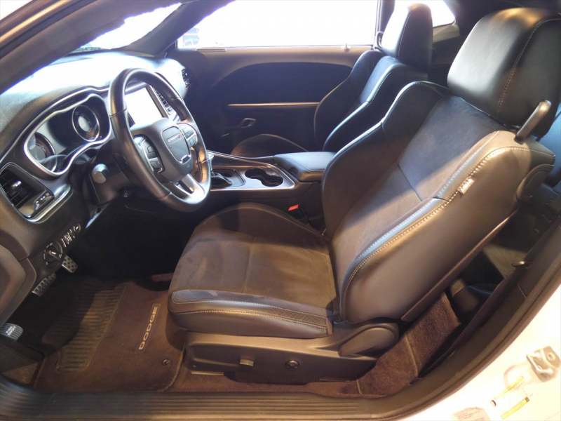 ダッジ チャレンジャー GT　2017年ﾓﾃﾞﾙ AWD 黒ｺﾝﾋﾞ革 ｻﾝﾙｰﾌ ｼｰﾄﾋｰﾀｰ&ｸｰﾗｰ Aｶｰﾌﾟﾚｲ Bｶﾒﾗ ETC　2年保証